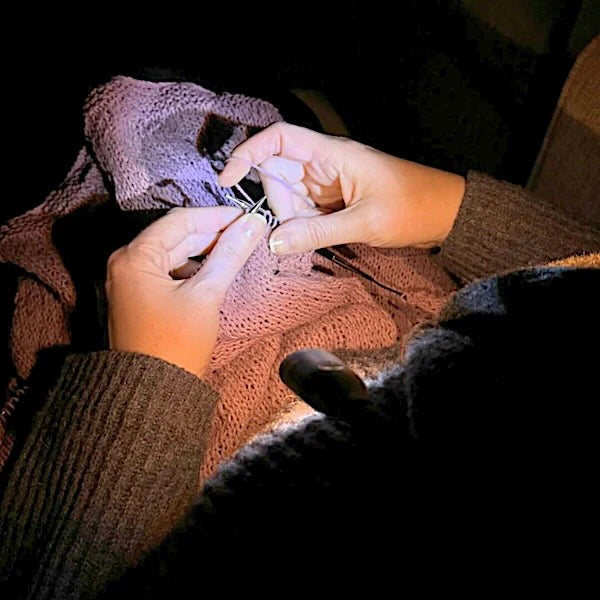 CraftGlow – Oppladbart Håndfritt Hobbylys